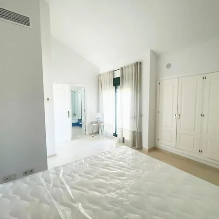 Atico Duplex Con Vistas Al Golf Apartment *